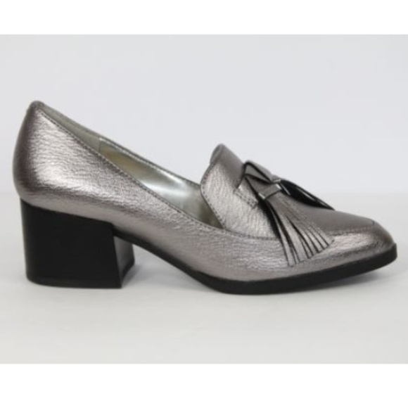 Marc Fisher Loafers Faux Leather Shoes Tassels NEW - Picture 2 of 6